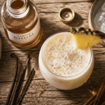 Sirop de rhum et Virgin Pina Colada décoré sur table