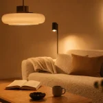 Luminaire design : suspension verre opalin diffuse en intérieur